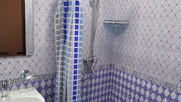 标准房 | 浴室 | 拖鞋