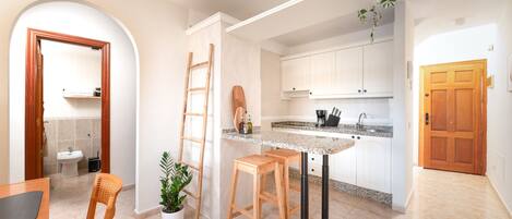 Huoneisto, tupakointi sallittu | 1 makuuhuone