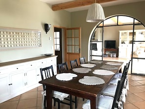Dining - Maison Roquebeauresse - Piscine privée (Pougnadoresse)