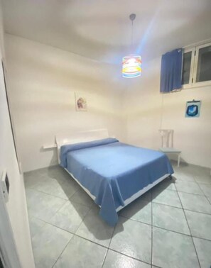 2 slaapkamers, een strijkplank/strijkijzer, wifi, beddengoed