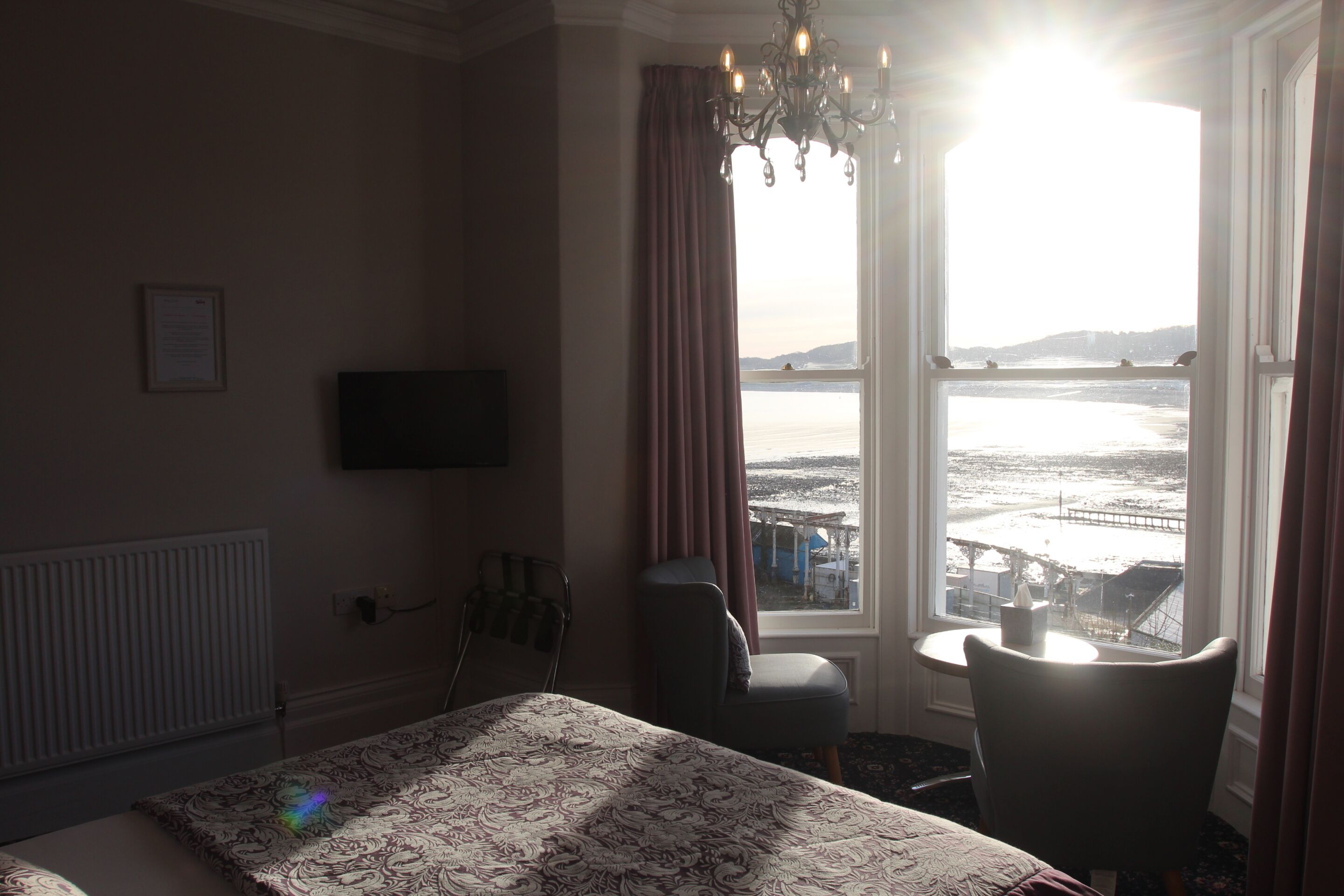 Superior Double Room, Ensuite, Sea View | Iron/ironing board, free WiFi