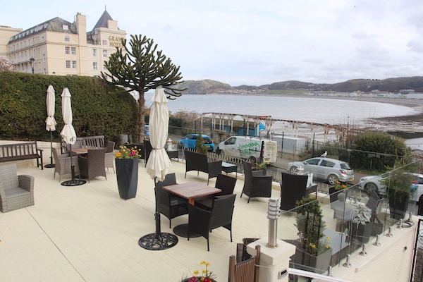 Bryn-y-mor Hotel - Llandudno