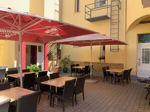 Exterior - KRAL Suite Hotel & Serviced Apartment (Erlangen)