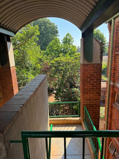 Cozy 1-Bed Apartment with Wi-Fi near Harare CBD & Avondale