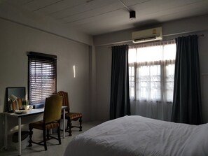 3 Schlafzimmer, Schreibtisch, Bügeleisen/Bügelbrett, kostenloses WLAN