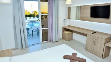 Comfort Double Room, Balcony, Garden View | Blackout curtains, soundproofing, free WiFi