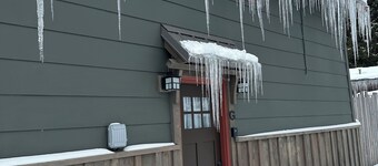 Cozy Cuddler's Cottage