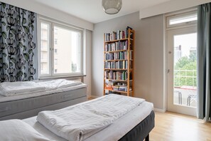 3 soveværelser, skrivebord, strygejern/strygebræt, weekendseng