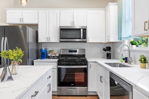 Microwave, oven, stovetop, dishwasher