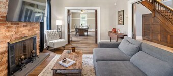 Spacious 6BR Home in Mt. Washington | Private Deck |Sleeps 16