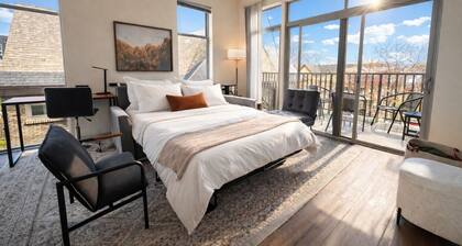 Brady St Oasis - Walkable & Quiet Neighborhood + Private Balcony | Sleeps 5