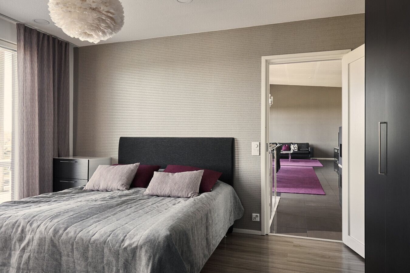 4 bedrooms, desk, iron/ironing board, free WiFi