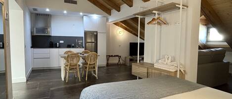 In-room safe, iron/ironing board, free WiFi, bed sheets