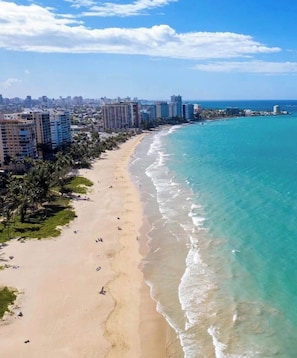 On the beach, sun-loungers, beach towels - ESJ Exclusive Beachfront w/1 King Bed, breathtaking ocean view (Carolina)