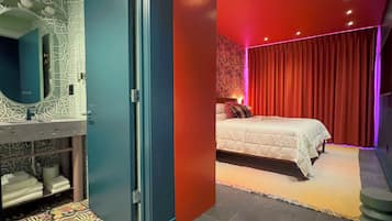 Comfort Double Room, Garden View | Premium bedding, blackout drapes, iron/ironing board, free WiFi