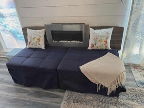 1 bedroom, desk, free WiFi, bed sheets - SPECIAL‼️ COASTAL COTTAGE SLEEPS 4 SWIMMING, FISHING, TURTLE TOURS, GOLF, BIKING (Edisto Island)