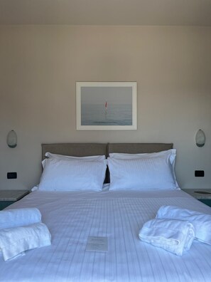 Comfort Double  Room, Balcony, Sea View | Egyptian cotton sheets, premium bedding, down comforters - Hotel Harmony&Smile (Lido di Camaiore)