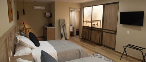 Caja de seguridad en la habitación, escritorio y wifi gratis