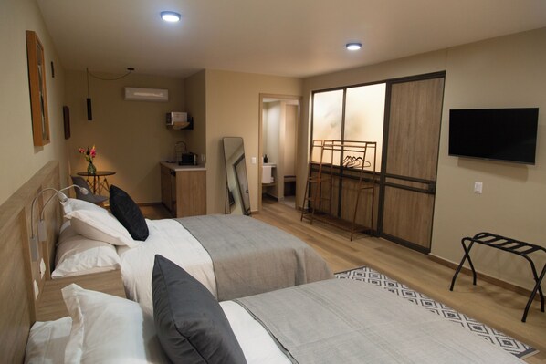 Caja de seguridad en la habitación, escritorio y wifi gratis 