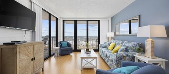 Ocean Front 3 Bedroom Condo - New Listing w low nightly rates!