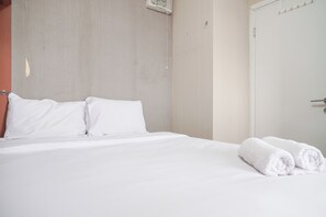 2 bedrooms - 2Br Green Pramuka City Apartment Near Shopping Center (Jakarta)