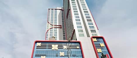 Fachada de la propiedad