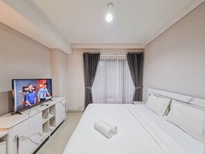 Standard Apartment | 1 bedroom - Comfortable And Spacious Studio At Patraland Amarta Apartment (Ngaglik)