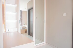 2 bedrooms - Brand New And Spacious 2Br At Ciputra International Apartment (Jakarta)