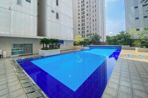 Kolam renang outdoor