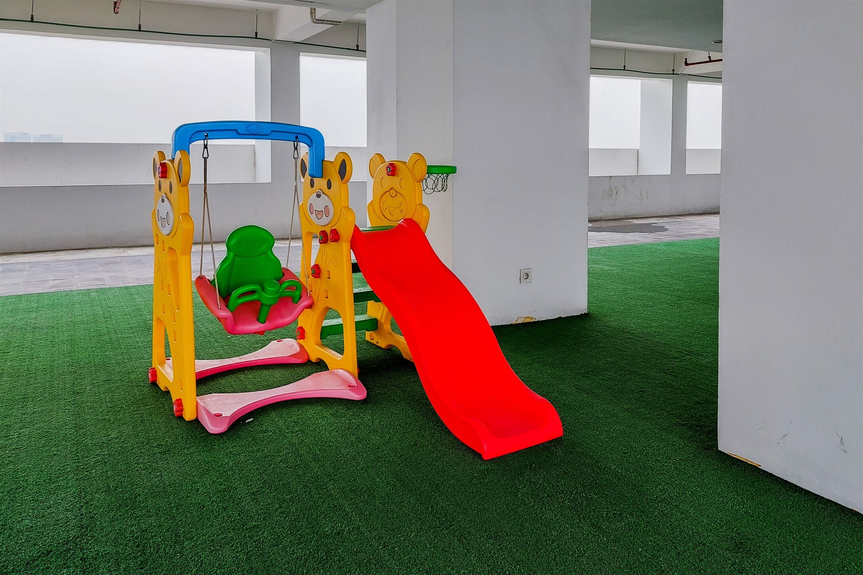 Children’s play area – outdoor