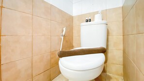 Standard-Apartment | Badezimmer