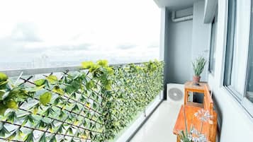 Standard Apartment | Balcony