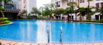 Cozy & Good 1Br Apartment At Scientia Residence