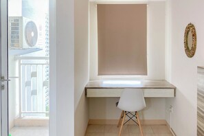 Standard Apartment | 1 bedroom - Tidy And Warm Studio At Springlake Summarecon Bekasi Apartment (Bekasi)