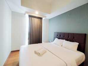 Room - 2Br Luxurious And Spacious Apartment At One East Penthouse Residence (Surabaya)