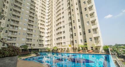 Spacious 2Br At Apartment Parahyangan Residence