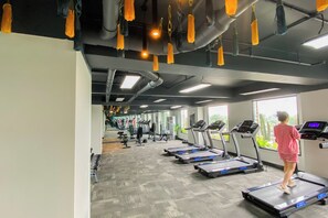 Gym - Comfortable And Simply Studio At Sky House Alam Sutera Apartment (Tangerang)