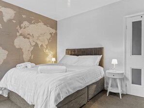 2 chambres, fer et planche à repasser, Wi-Fi gratuit, draps fournis