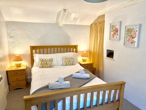 3 bedrooms, free WiFi, bed sheets