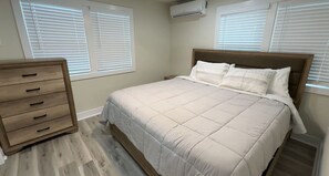1 bedroom, bed sheets