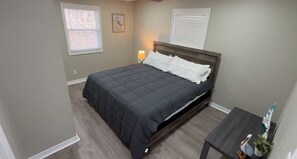 4 室のベッドルーム、ベッドシーツ