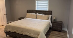 4 室のベッドルーム、ベッドシーツ