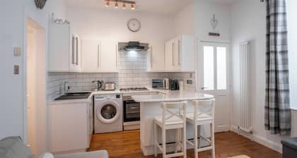 Coopers Croft - 1 Bedroom Apartment Markinch