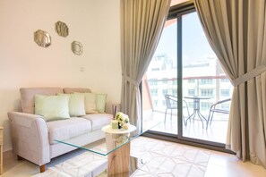 Appartement, 1 chambre, fumeur, balcon | Coin séjour