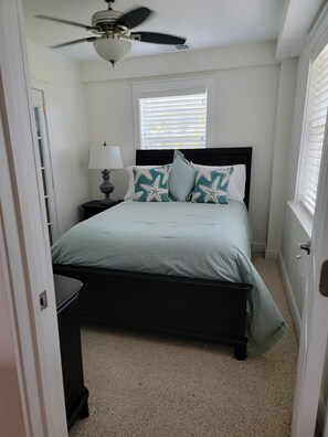 3 chambres, fer et planche à repasser, accès au Wi-Fi (inclus)