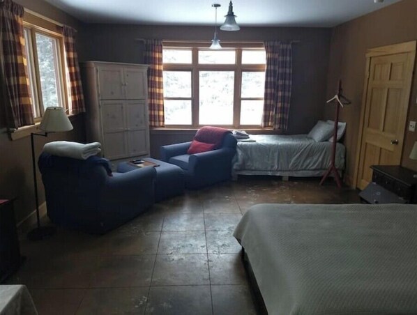 Reiseseng for barn, wi-fi og sengetøy