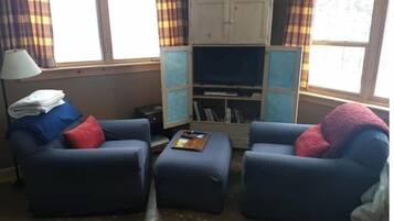 Smart-TV, Kamin, BĂŒcher