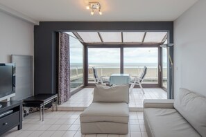 Living room - Apartment in Middelkerke Near the Beach (Middelkerke)