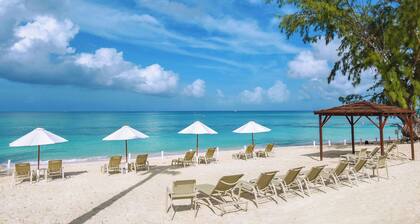 Harbour Heights #29 Seven Mile Beach, 2 Bedroom, 2 Bathroom Townhouse