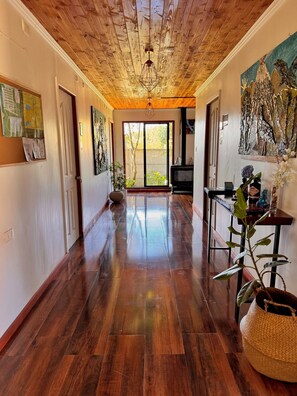 Interior - Hostal Treile (Pucon)